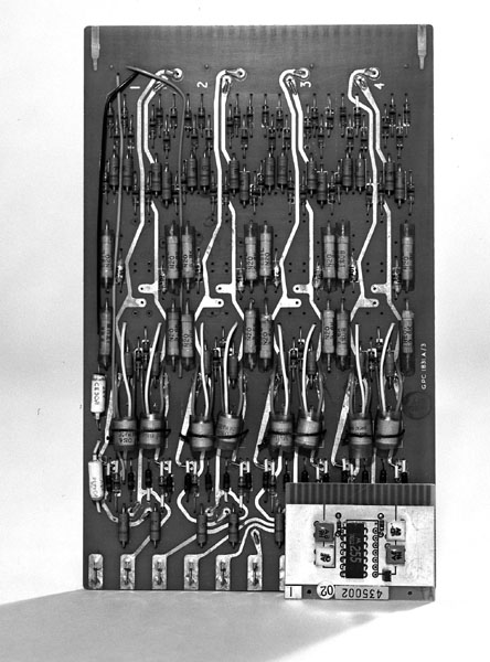 Atlas and 1906A circuits illustrating the advance of technology